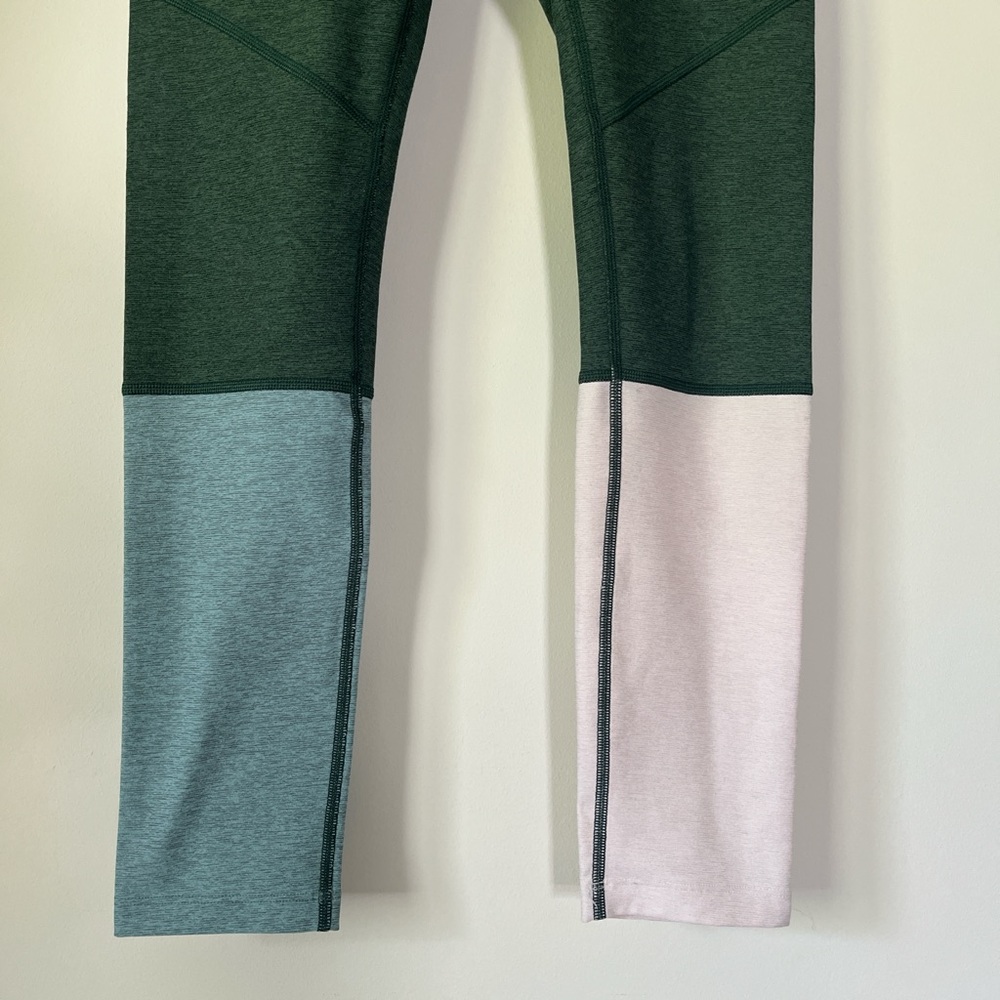 Colorblock Leggings - Picture 2 of 4